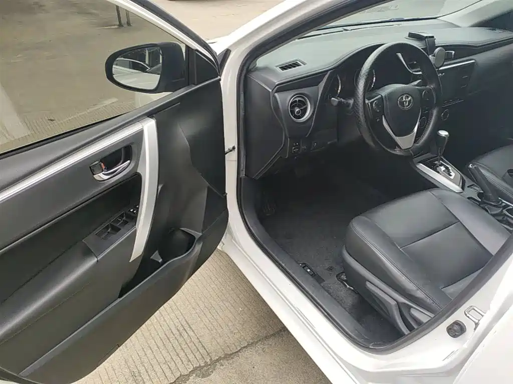 Toyota Corolla 2019 — фото 16