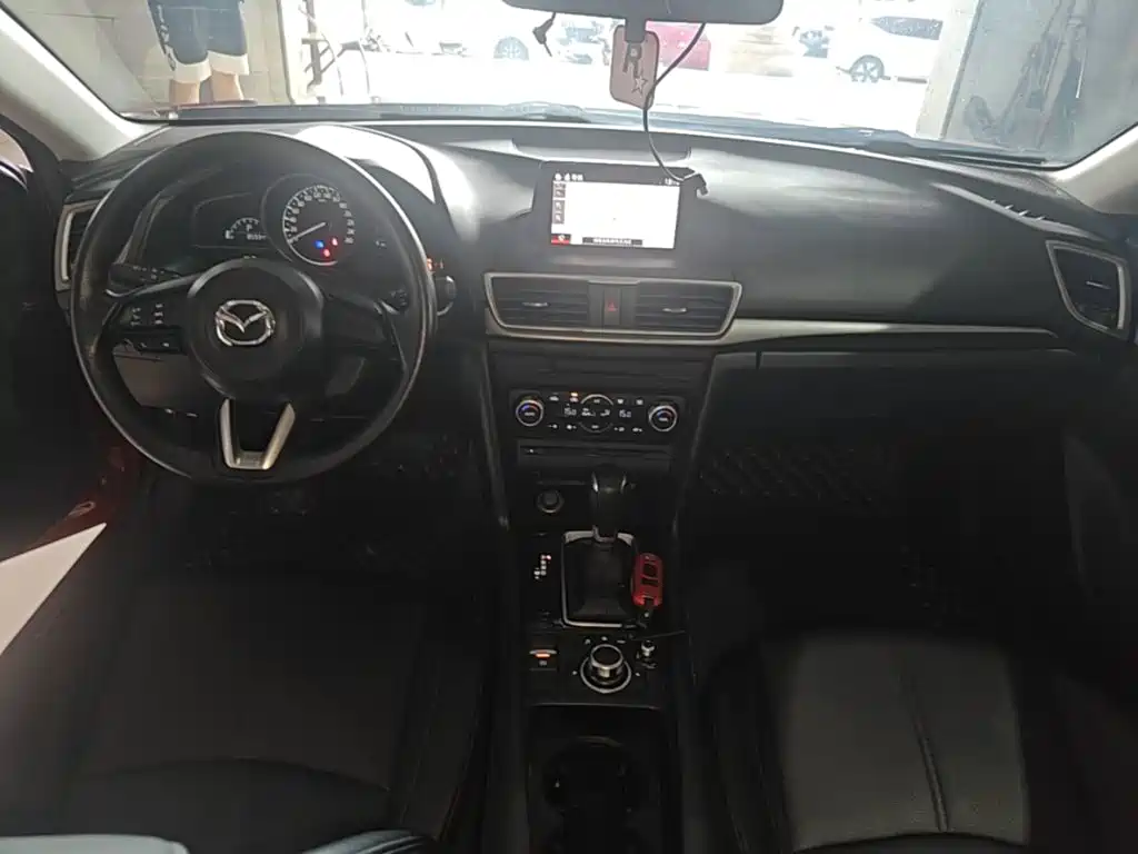 Mazda 3 Angkesela 2017 — фото 10