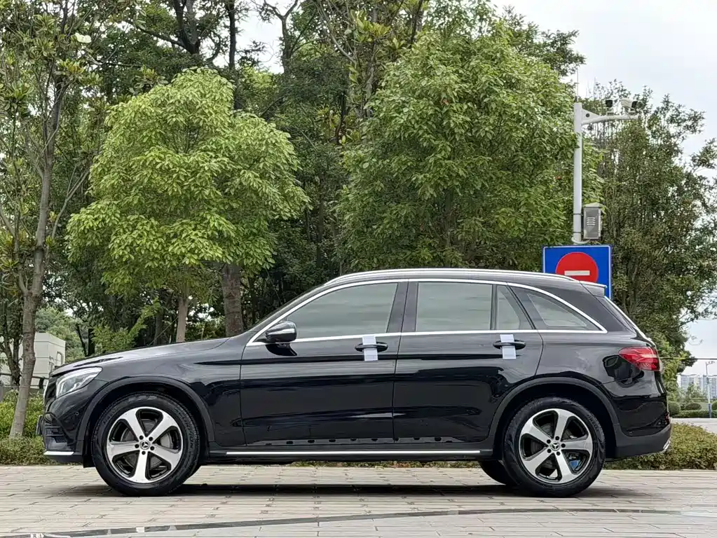 Mercedes-Benz GLC 2018 — фото 10