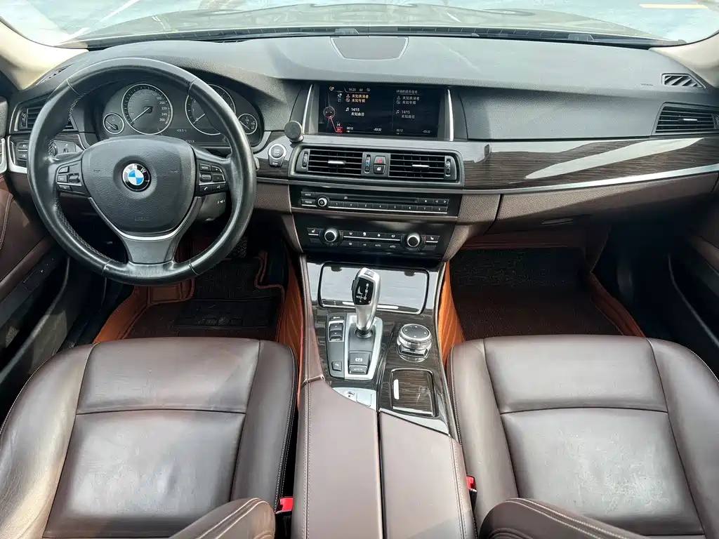 BMW 5 Series 2015 — фото 8
