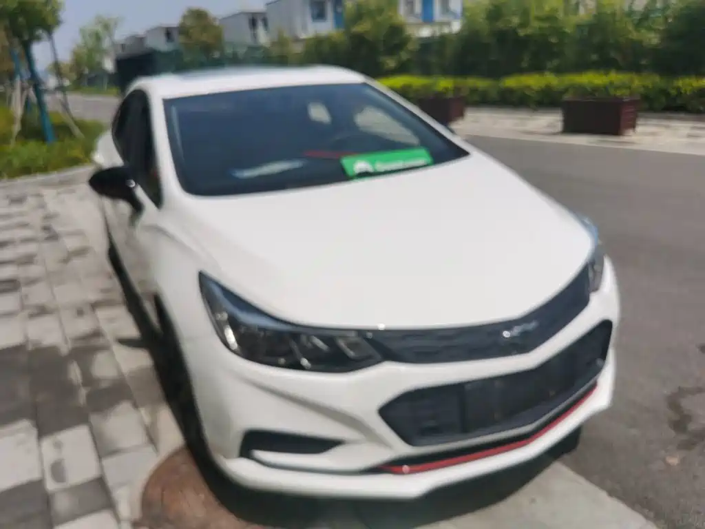 Chevrolet Cruze 2018 — фото 22