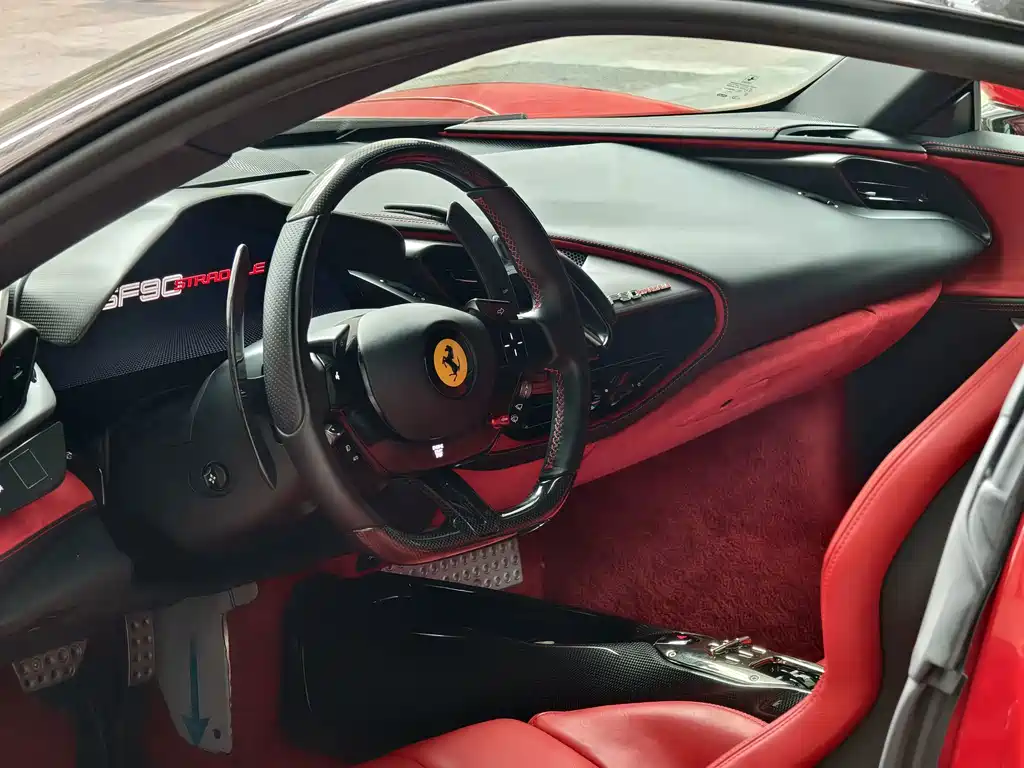 Ferrari SF90 2021 — фото 13