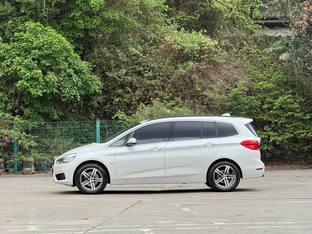 BMW 2 Series Gran Tourer 2016 — фото 17