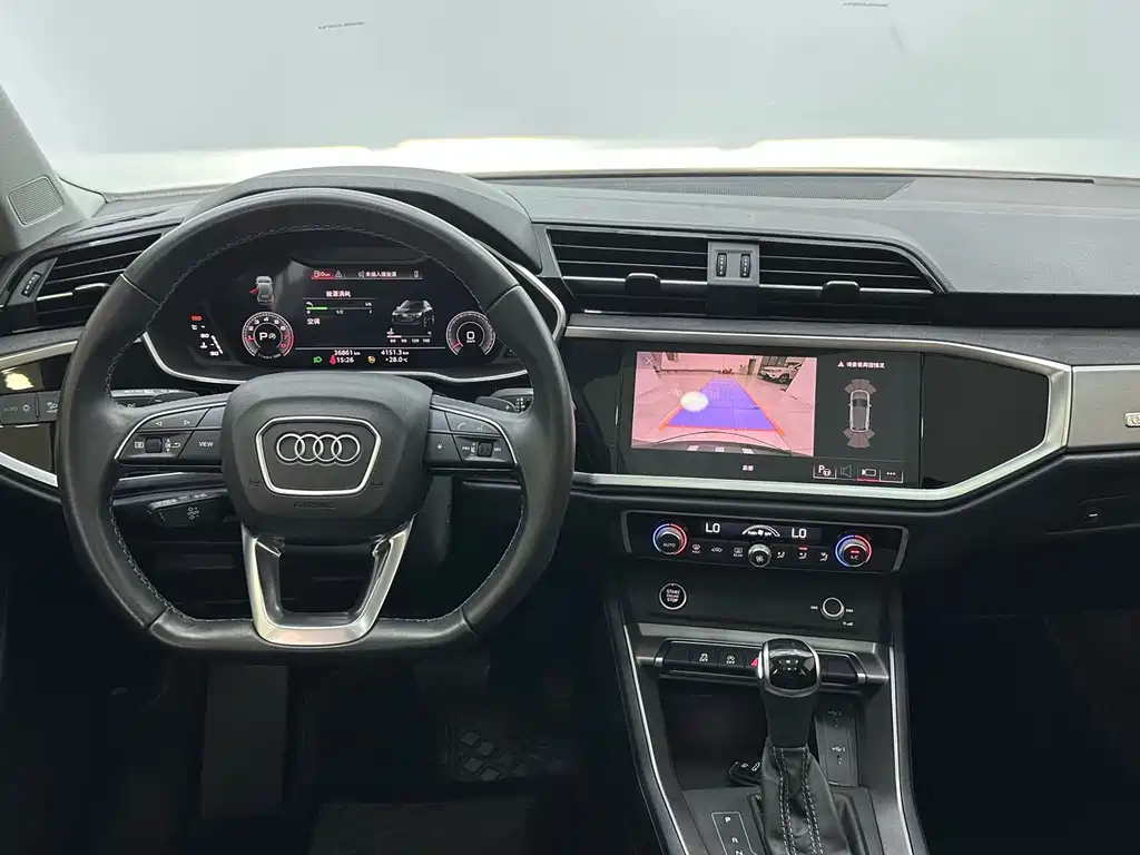 Audi Q3 2022 — фото 10