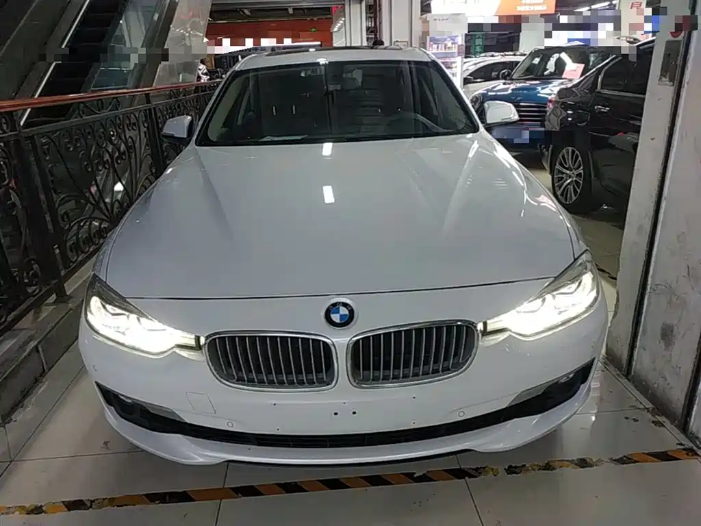 BMW 3 Series 2019
