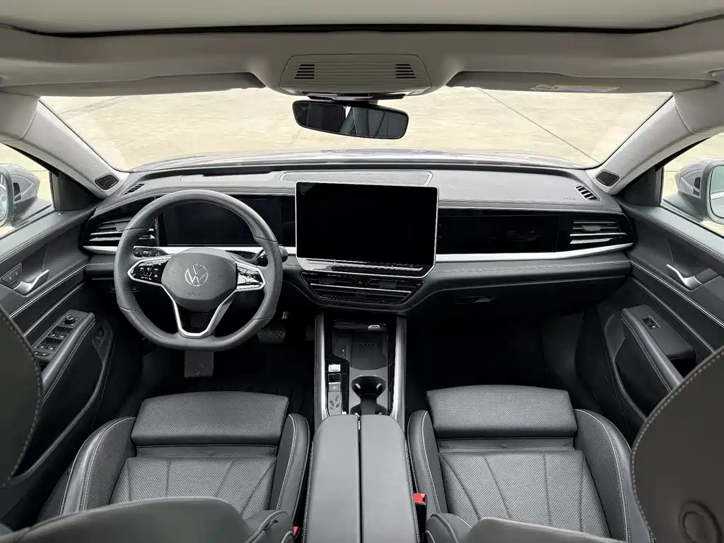 Volkswagen Passat 2025 — фото 11