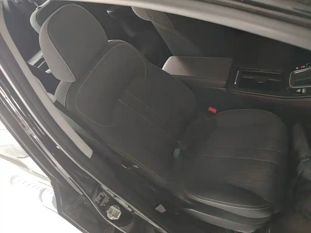 GAC Motor Trumpchi M6 2022 — фото 25