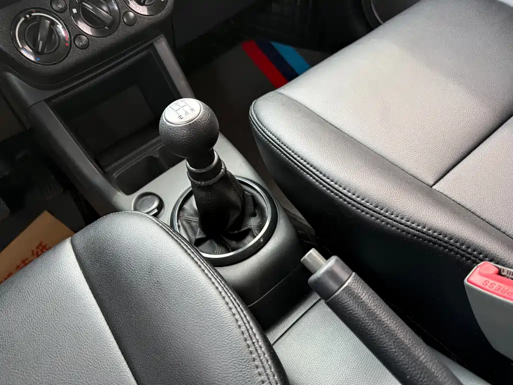 Suzuki Swift 2016 — фото 18