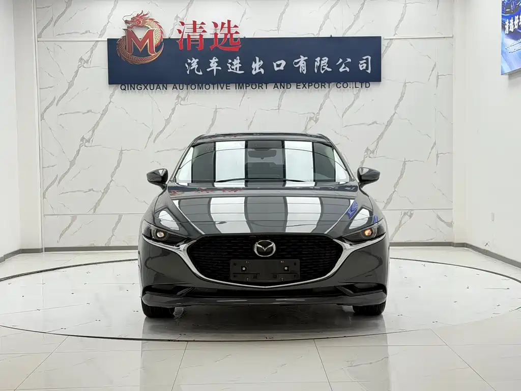 Mazda 3 Axela 2022