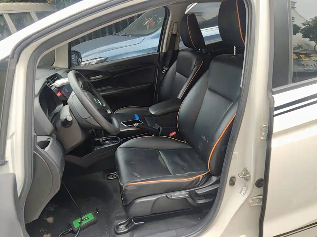 Honda Fit 2015 — фото 15
