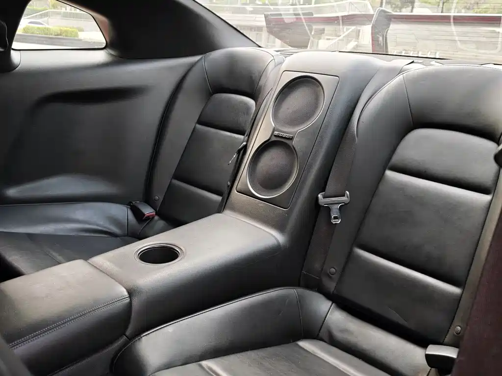 Nissan GT-R 2012 — фото 12