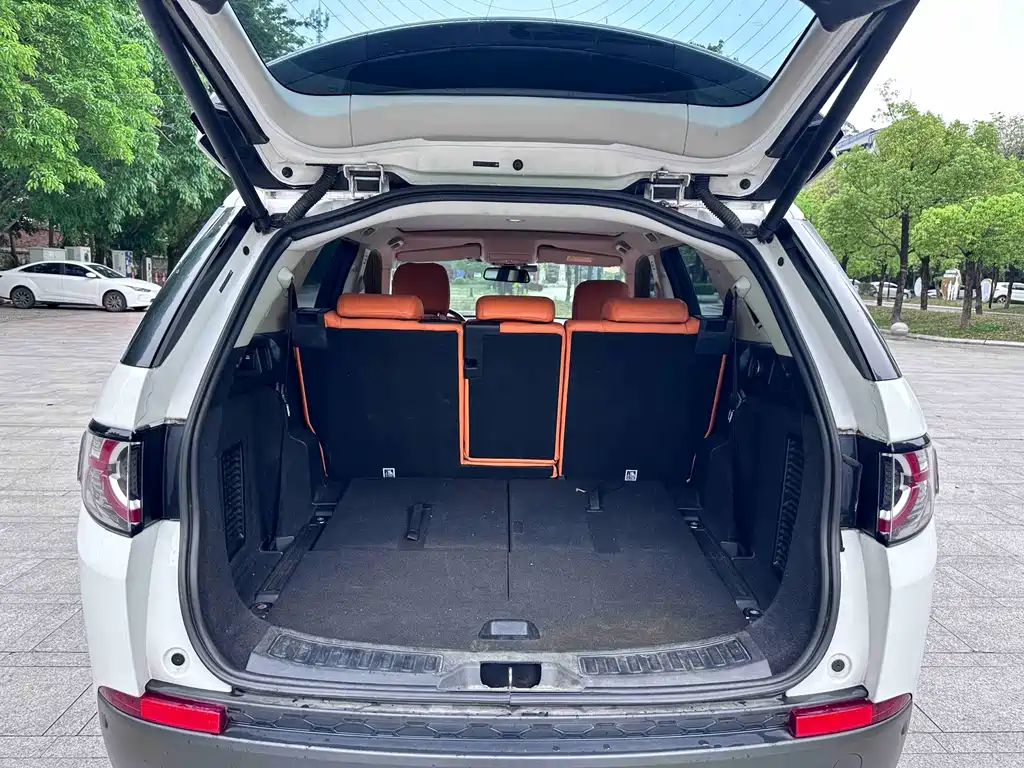 Land Rover Discovery Sport 2018 — фото 13
