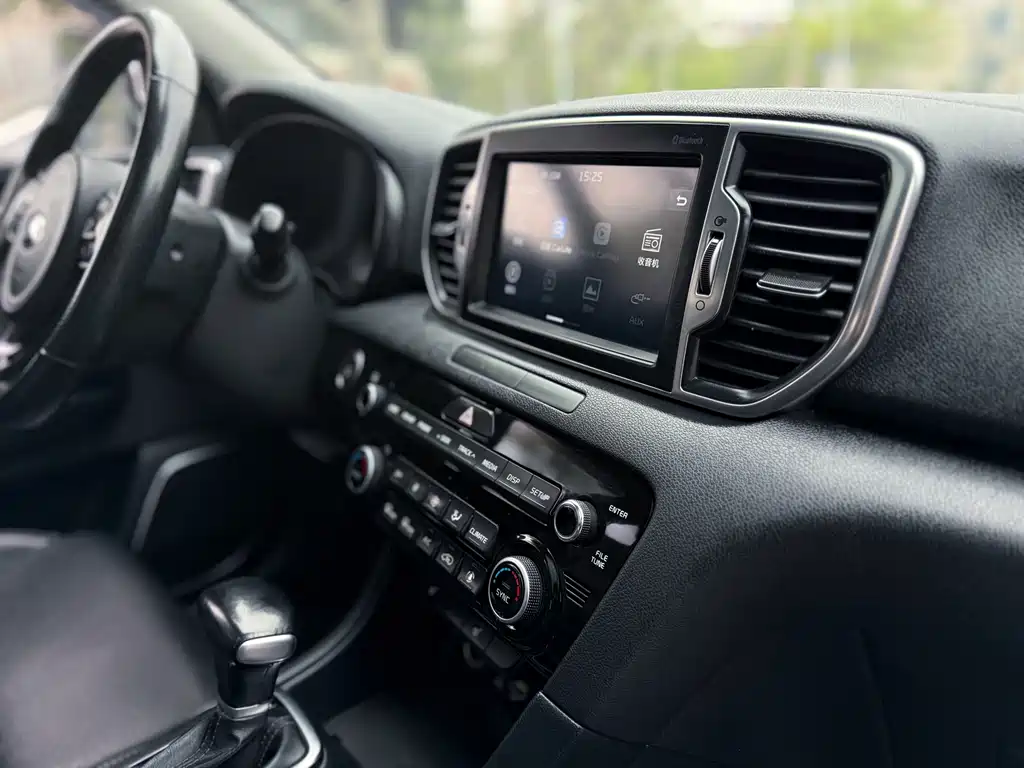 Kia KX5 2017 — фото 16