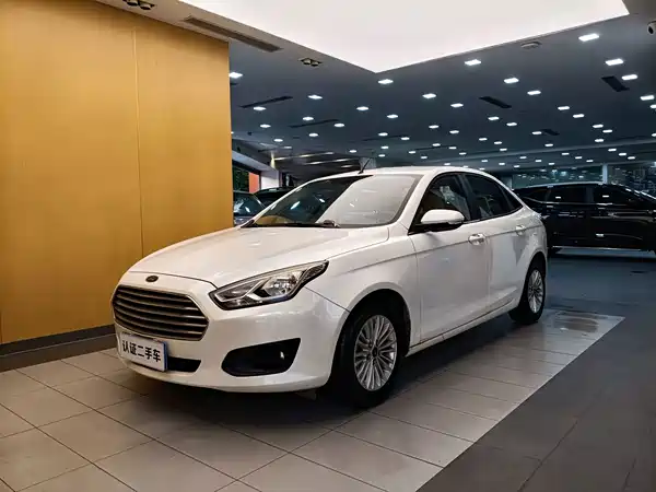 Ford Escort 2015