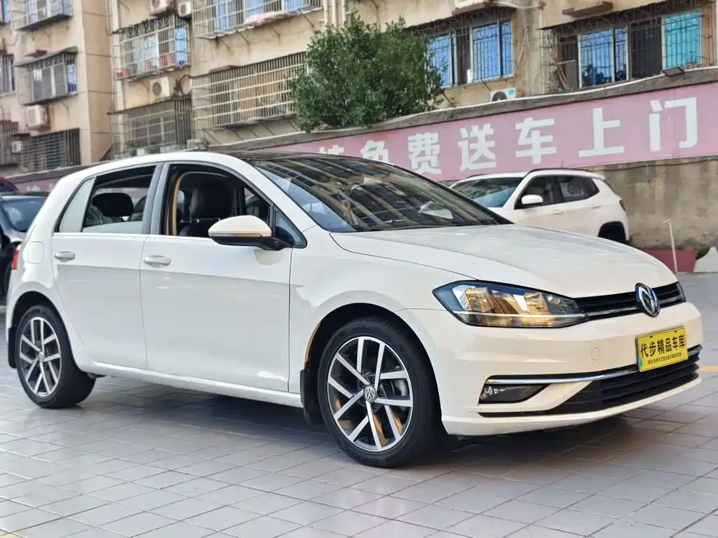Volkswagen Golf 2020