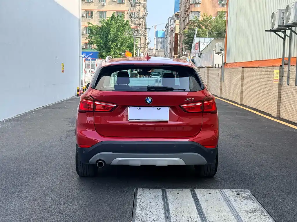 BMW X1 2018 — фото 8