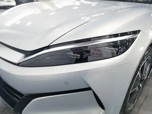 BYD Han L 2025