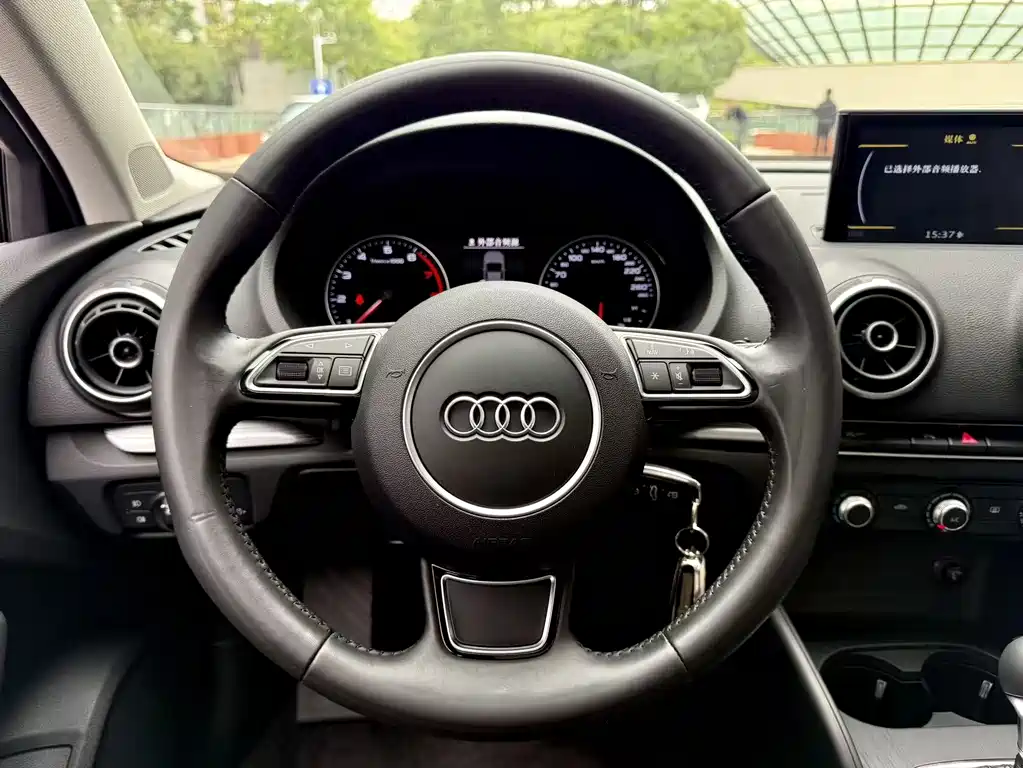 Audi A3 2017 — фото 13