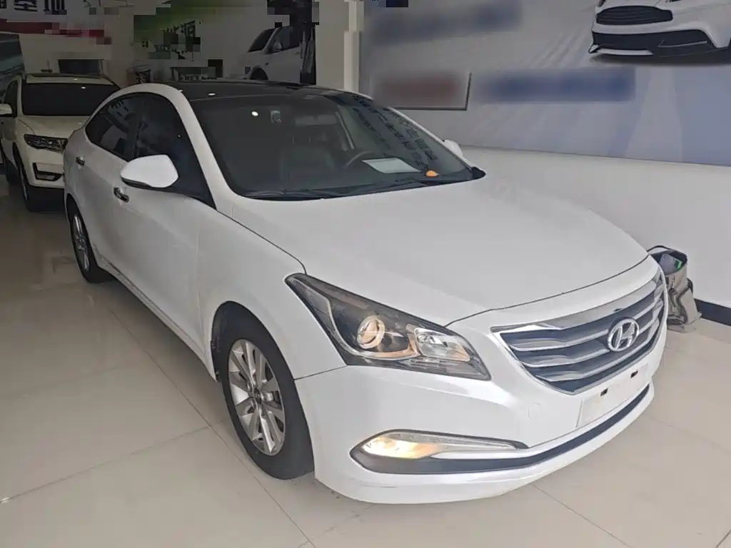 Hyundai Mistra 2015 — фото 22