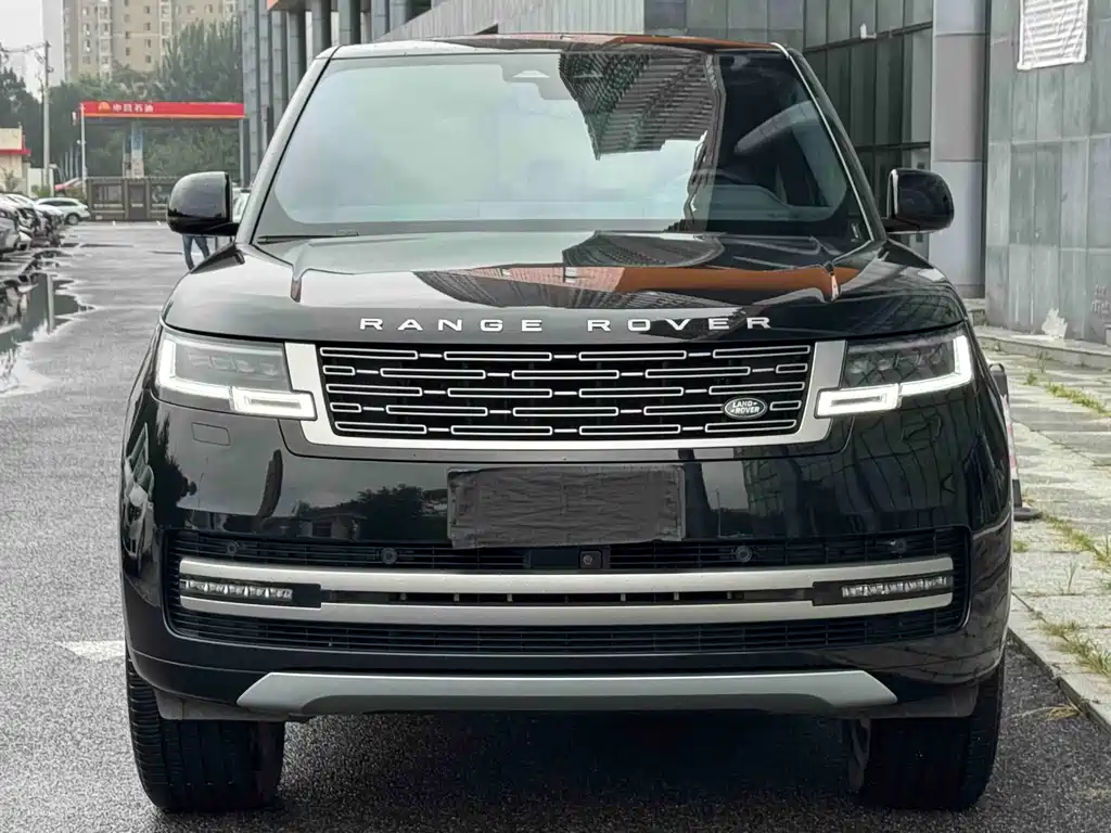 Land Rover Range Rover 2024 — фото 1