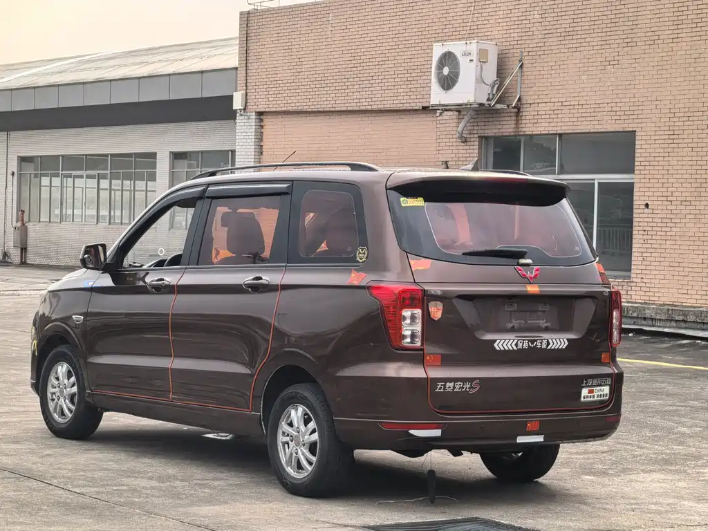 Wuling Hongguang 2018 — фото 14