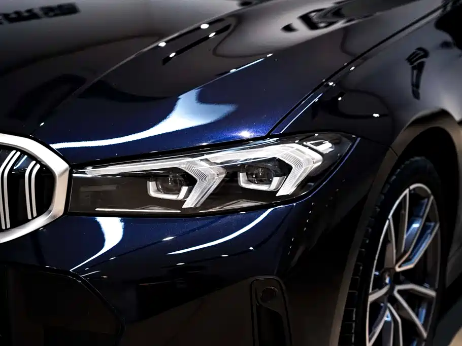 BMW 3 Series 2024 — фото 9