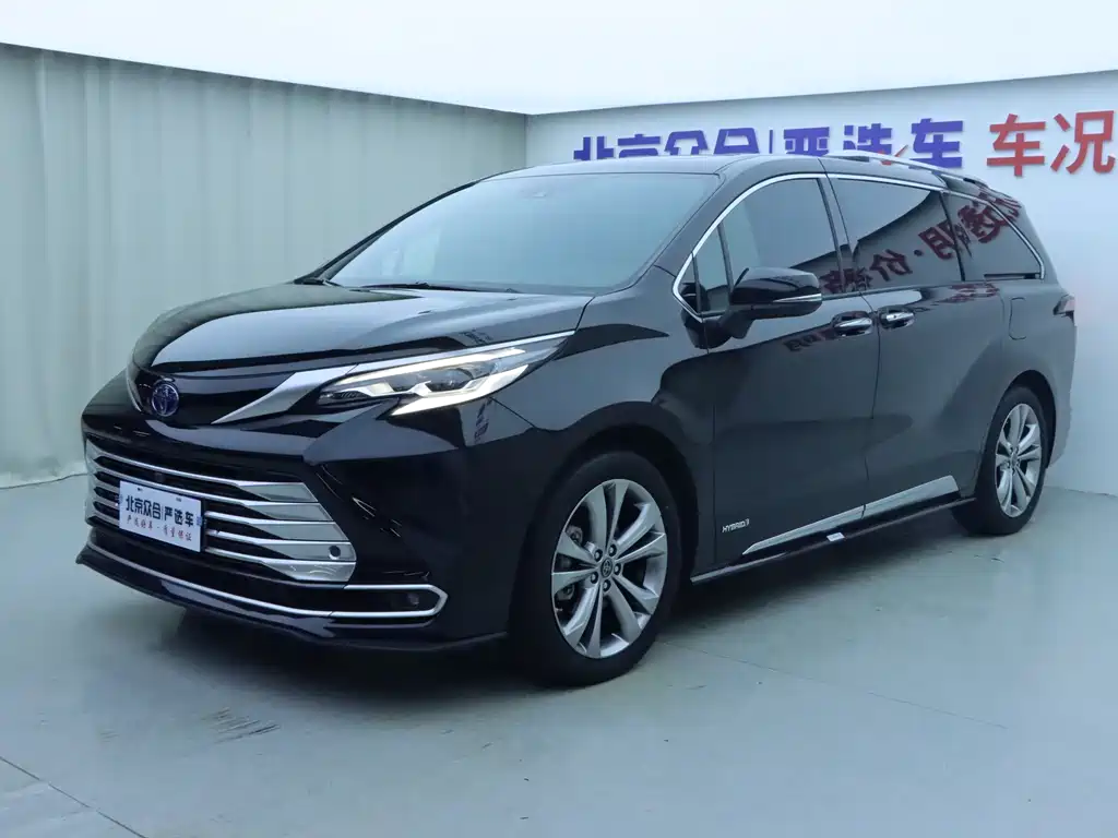 Toyota Sienna 2023
