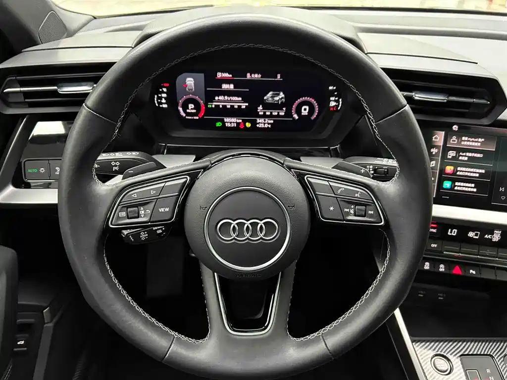 Audi A3 2023 — фото 3