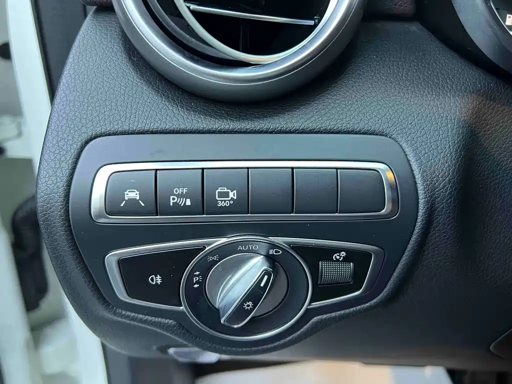 Mercedes-Benz GLC 2019 — фото 11