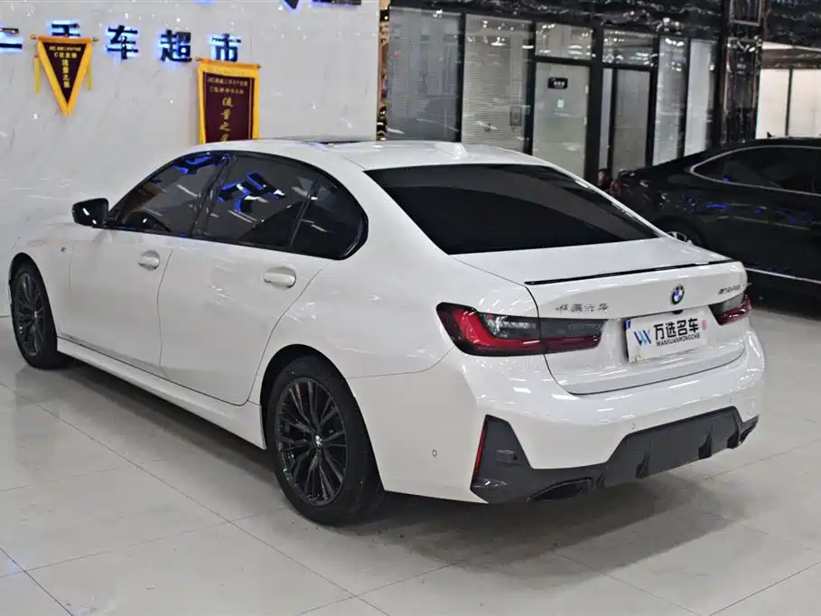 BMW 3 Series 2024 — фото 15