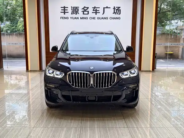 BMW X5 2021