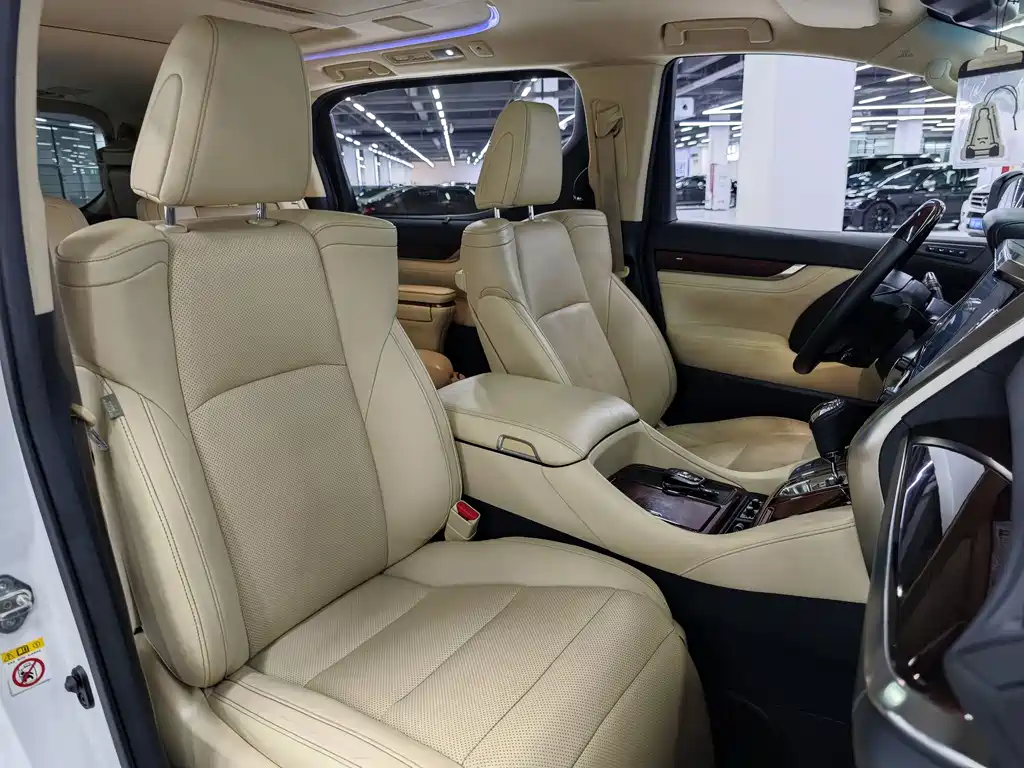 Toyota Alphard 2015 — фото 11