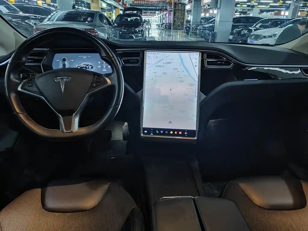Tesla Model S 2016 — фото 6