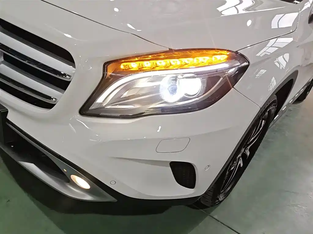 Mercedes-Benz GLA 2016 — фото 24