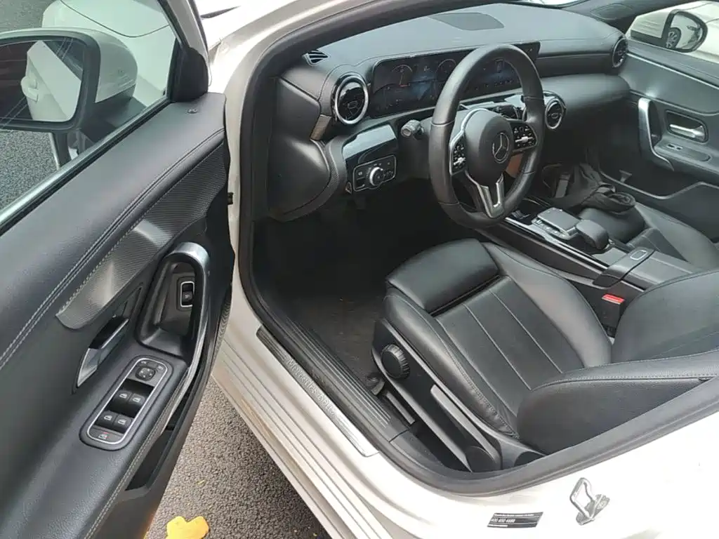 Mercedes-Benz A-Class 2021 — фото 16