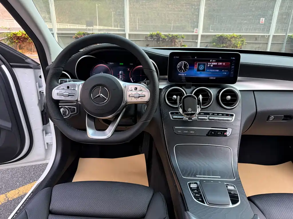 Mercedes-Benz C-Class 2020 — фото 13