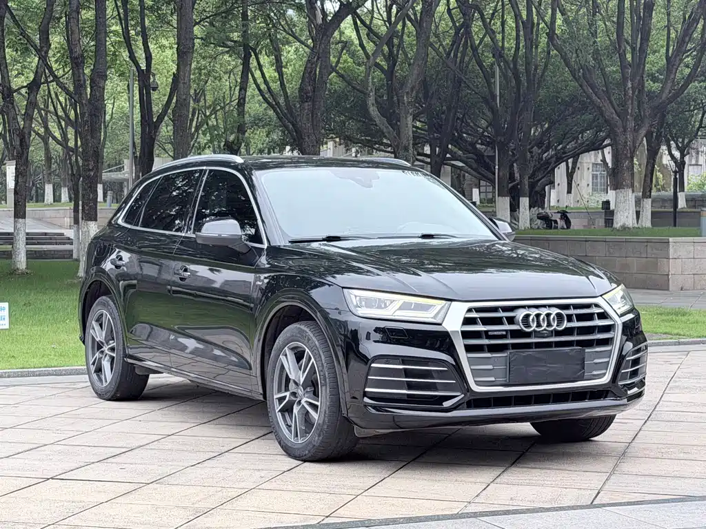 Audi Q5L 2019 — фото 3