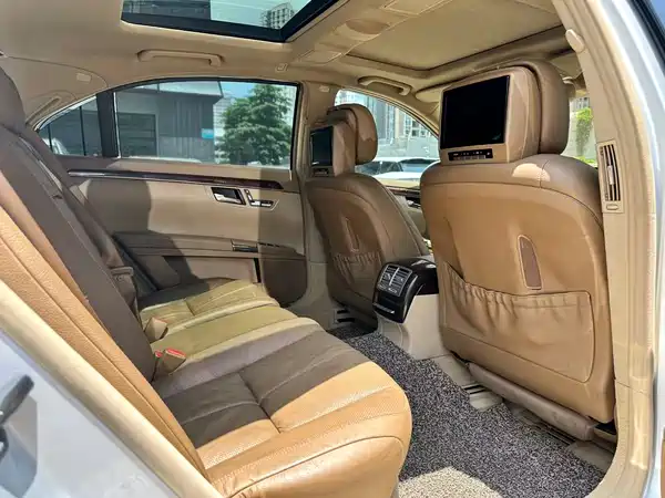 Mercedes-Benz S-Class 2008