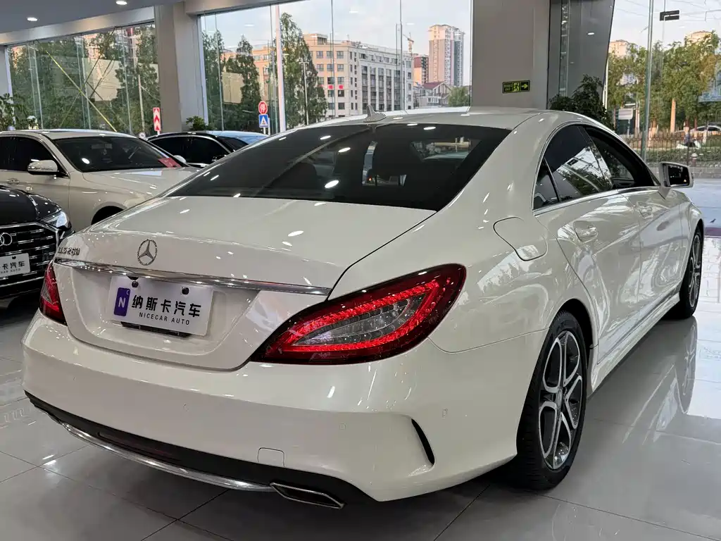 Mercedes-Benz CLS 2015 — фото 4