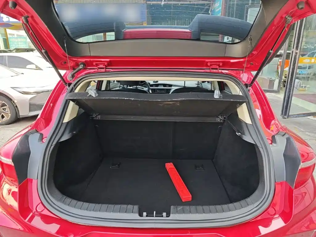 Geely Emgrand GS 2020 — фото 19
