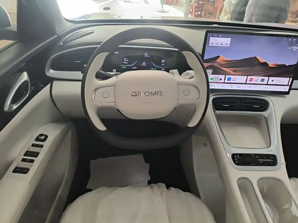 Geely Galaxy Starwish 2026 — фото 11