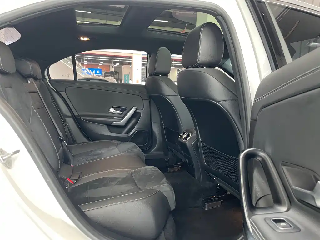 Mercedes-Benz A-Class 2023 — фото 12