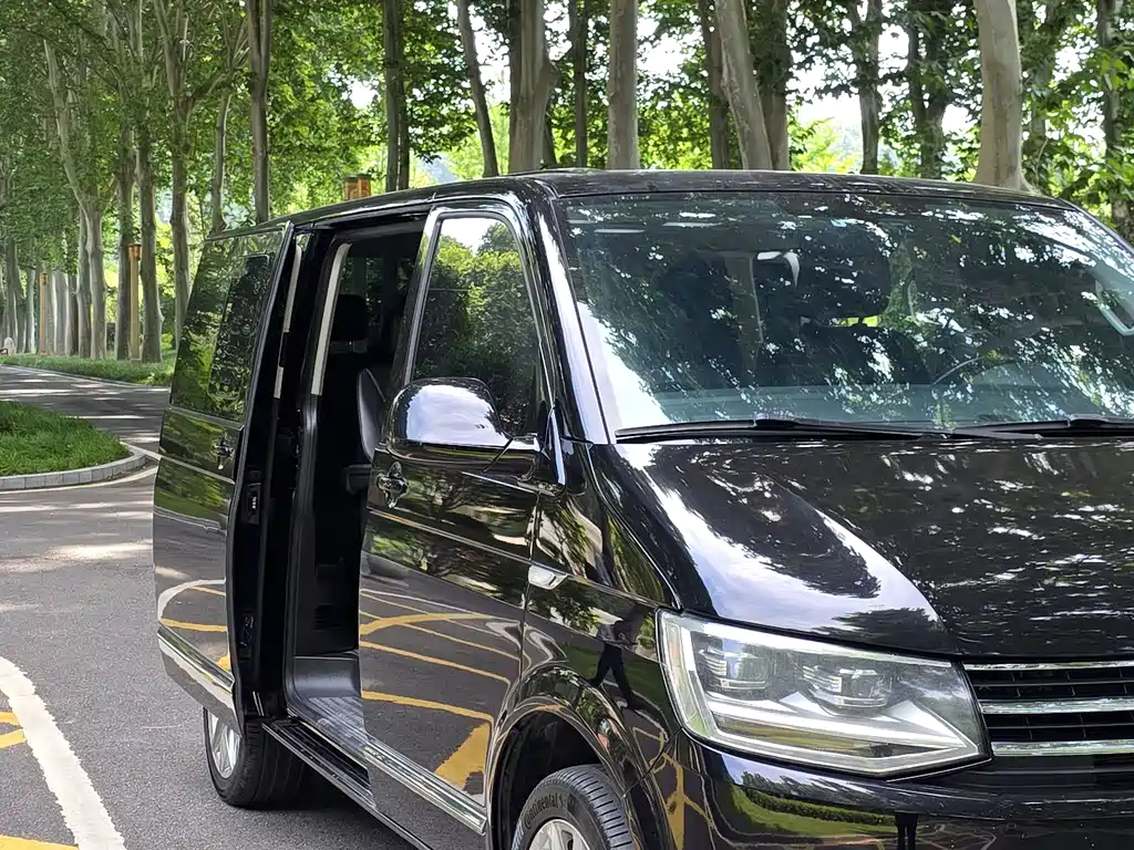 Volkswagen Multivan 2019 — фото 28
