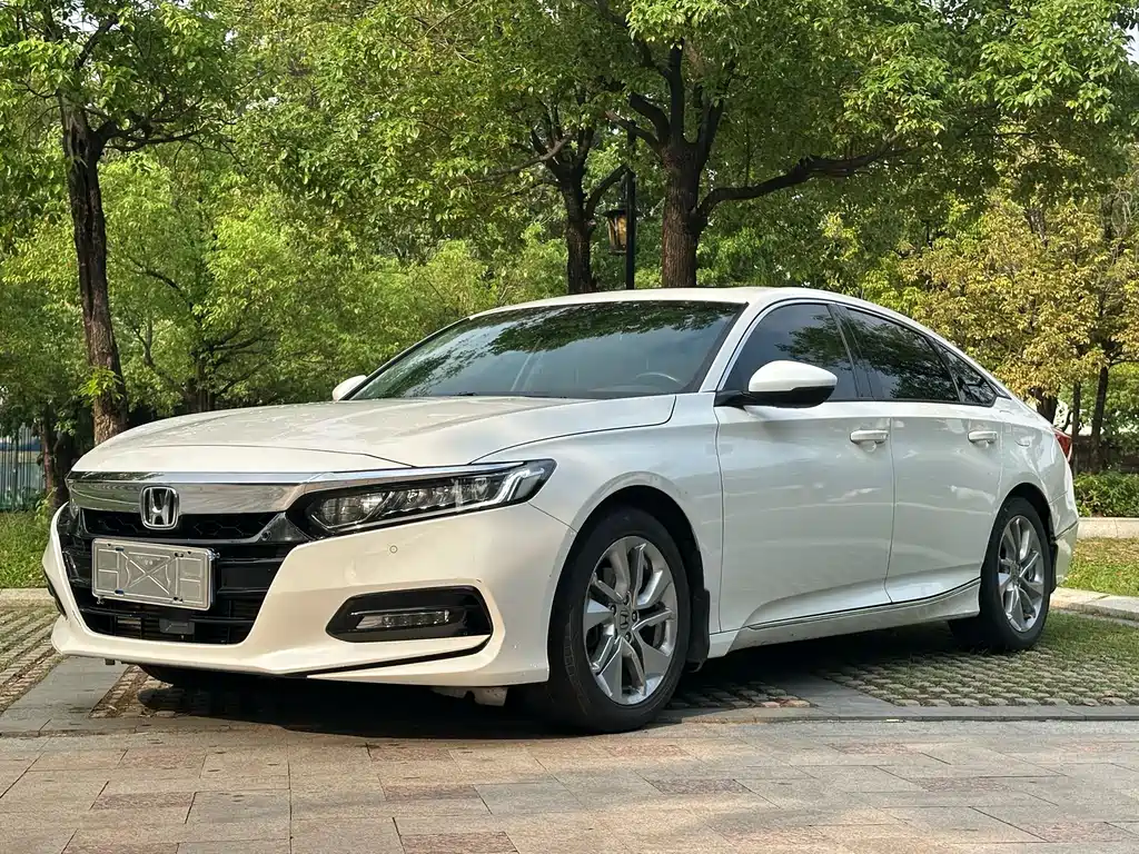 Honda Accord 2020 — фото 1
