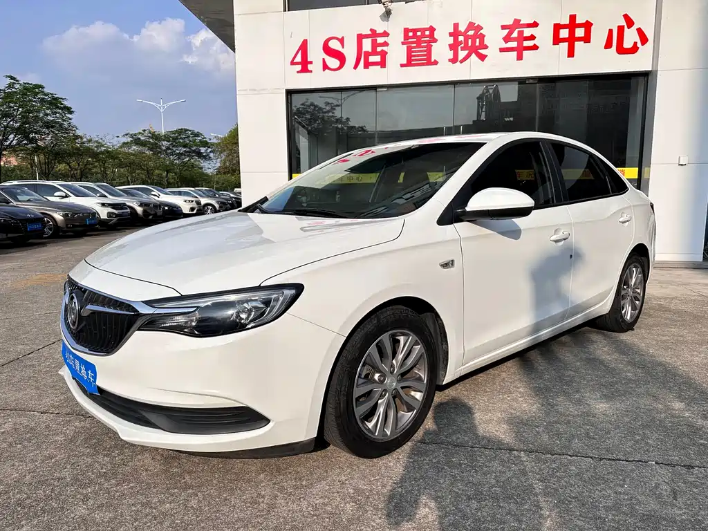 Buick Excelle 2021 — фото 1
