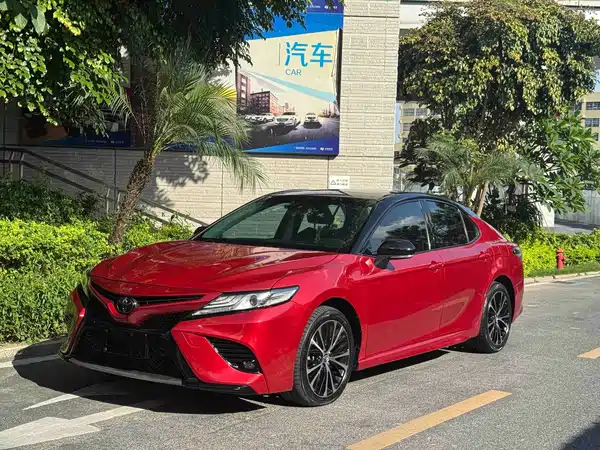 Toyota Camry 2018