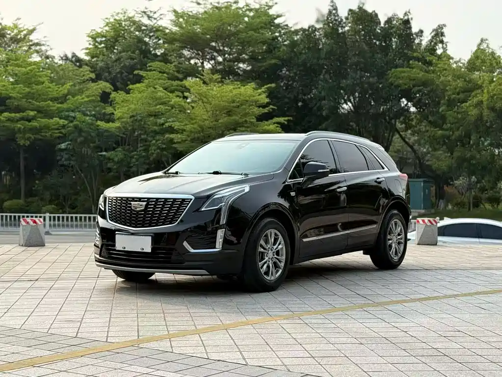 Cadillac XT5 2020 — фото 1