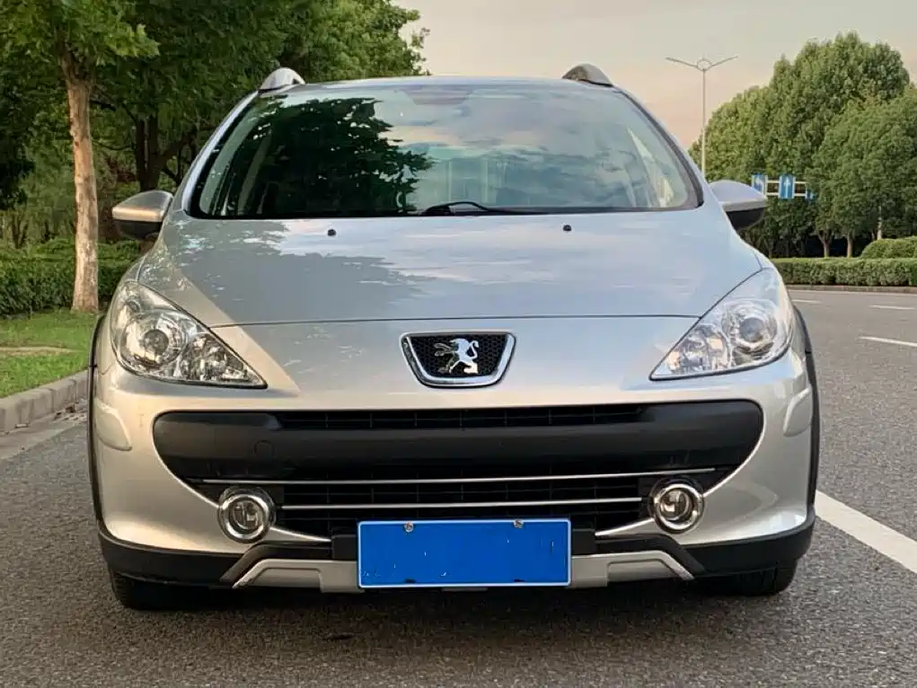 Peugeot 307 2015 — фото 2