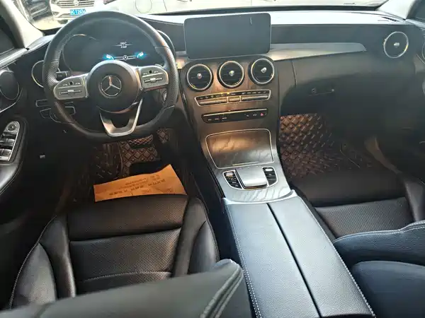 Mercedes-Benz C-Class 2020