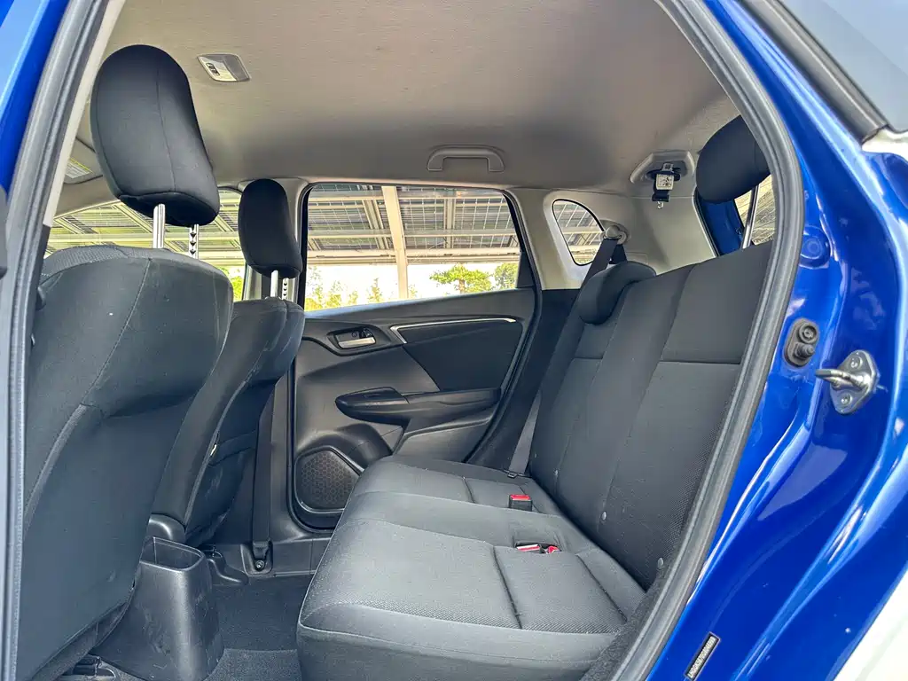 Honda Fit 2016 — фото 10